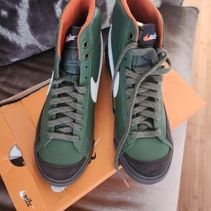 Nike Blaze vintage 77 size 8 mens